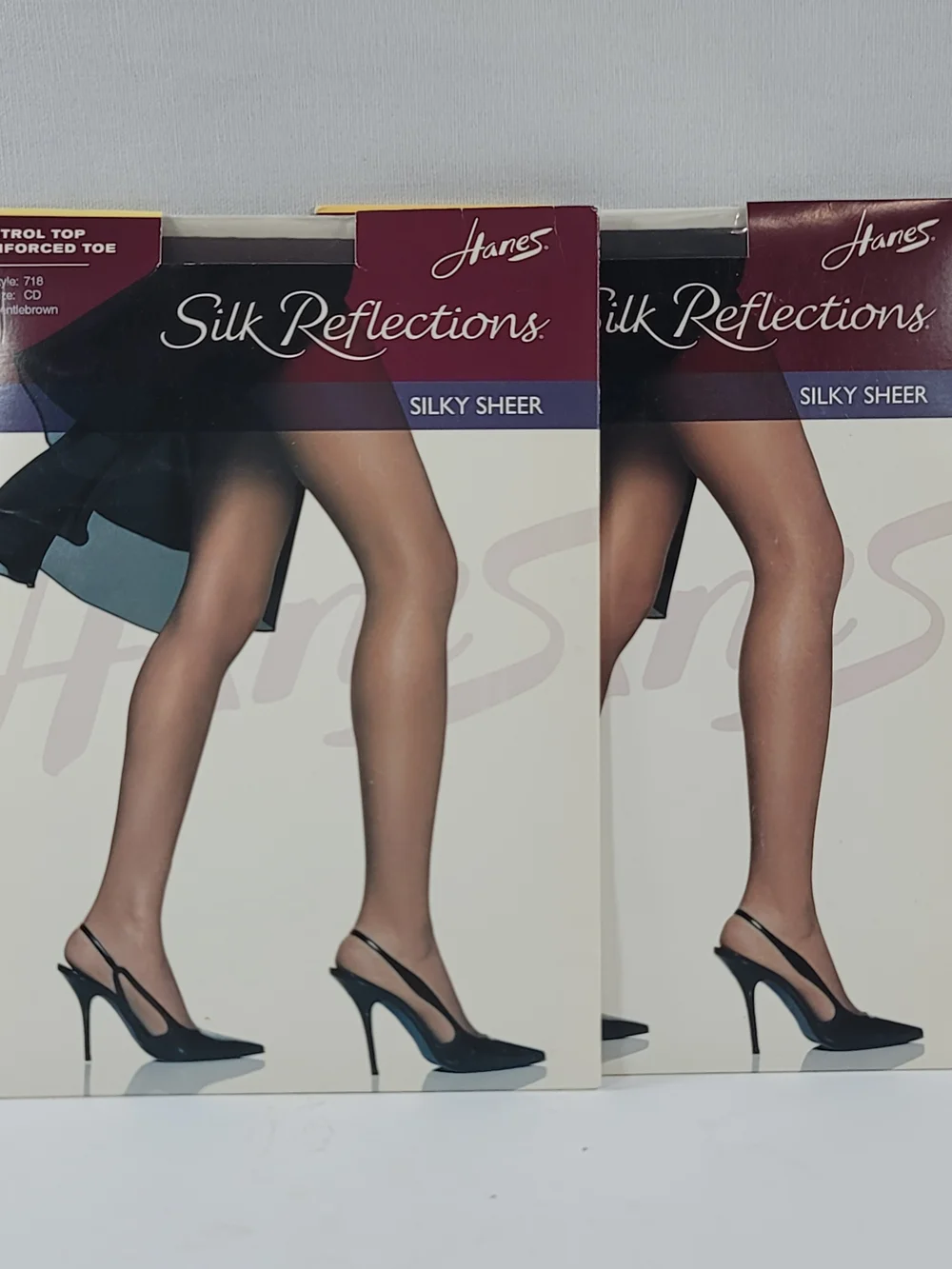 Hanes Silk Reflections Pantyhose Control Top Reinforced Toe Size CD 2 Pair